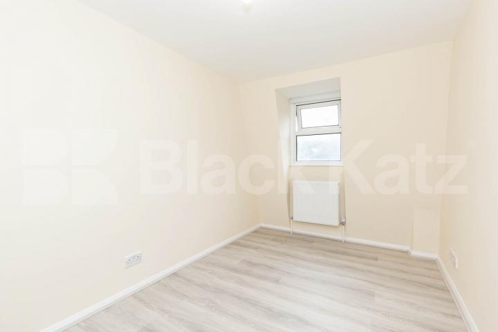 Newly refurbished 4 bed property located near Shoreditch Park Hoxton Street, Hoxton